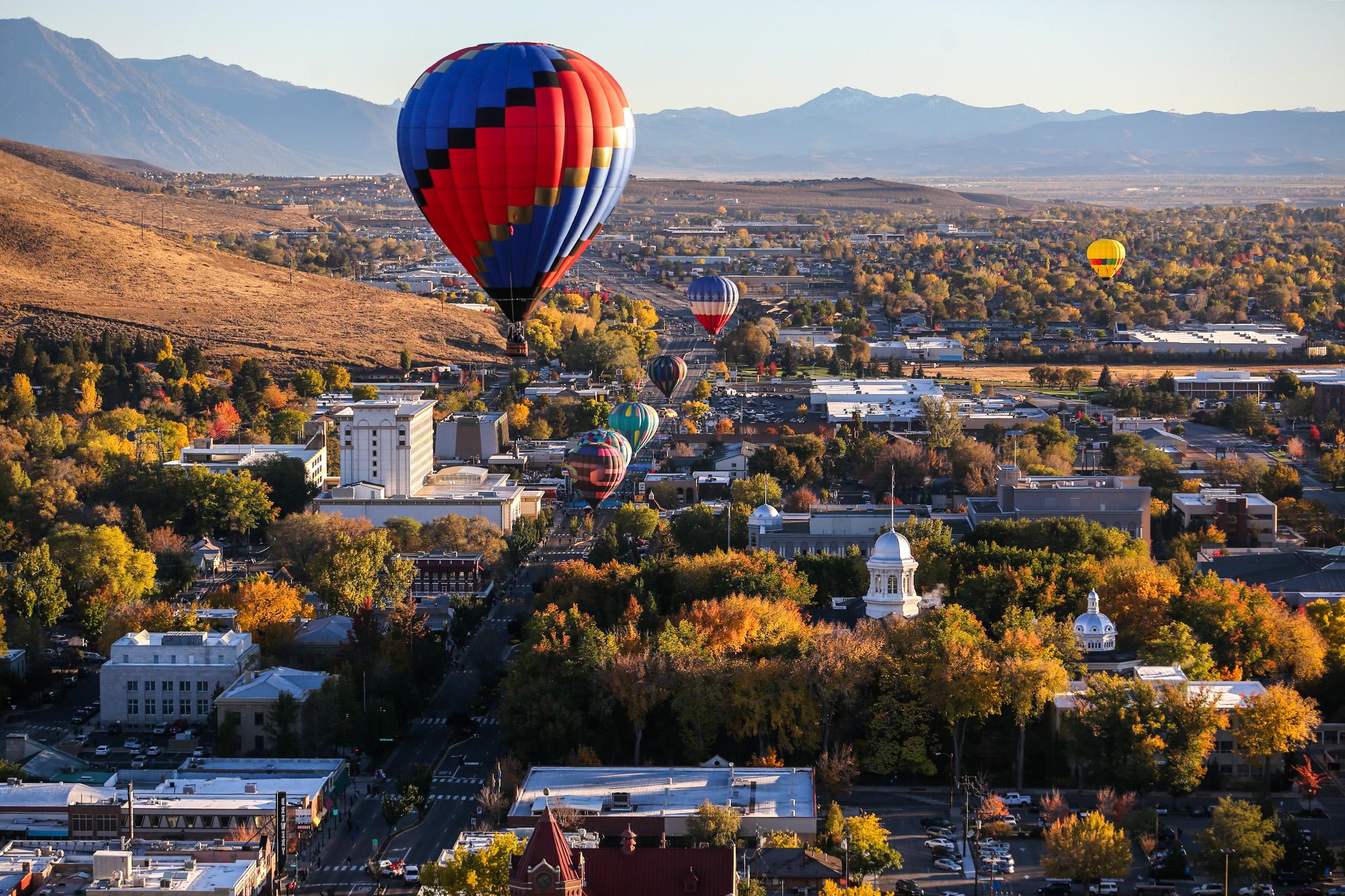 NV.Day.balloons10